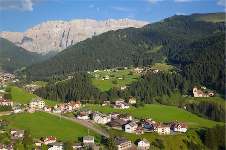 simsearch:841-06448891,k - View over town, Selva Gardena, Gardena Valley, Bolzano Province, Trentino-Alto Adige/South Tyrol, Italian Dolomites, Italy, Europe Stock Photo - Rights-Managed, Code: 841-06448871