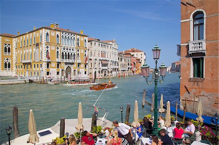 Canalside cafe and Grand Canal, Dorsoduro, Venice, UNESCO World Heritage Site, Veneto, Italy, Europe Stock Photo - Rights-Managed, Code: 841-06449046
