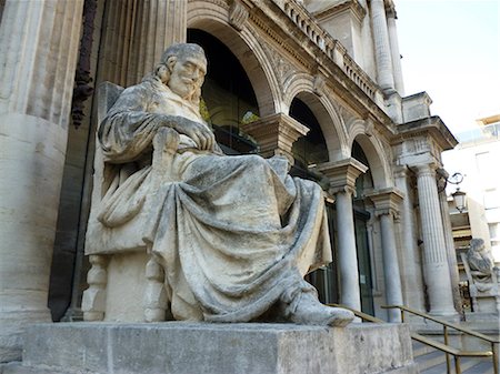 simsearch:841-06501071,k - Statue of the playwright Moliere outside the threatre, Old City, Avignon, Rhone Valley, Provence, France, Europe Stock Photo - Rights-Managed, Code: 841-06499864