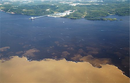 simsearch:841-06501437,k - Aerial view of Encontro das Aguas, meeting of the Rio Negro and Rio Solimoes, Manaus, Amazonas, Brazil, South America Photographie de stock - Rights-Managed, Code: 841-06501450