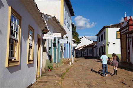 simsearch:841-06501542,k - Couple walking along street, Tiradentes, Minas Gerais, Brazil, South America Stock Photo - Rights-Managed, Code: 841-06501958