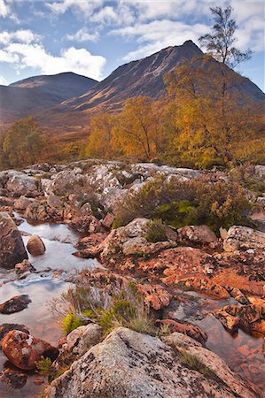 simsearch:841-06449943,k - Stob a Ghlais Choire with the river Etive flowing past it, an area on the corner of Glen Coe and Glen Etive, Scotland, United Kingdom, Europe Stock Photo - Rights-Managed, Code: 841-06503268