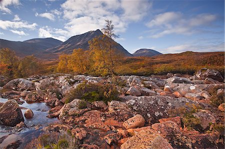 simsearch:841-06449943,k - Stob a Ghlais Choire with the river Etive flowing past it, an area on the corner of Glen Coe and Glen Etive, Scotland, United Kingdom, Europe Stock Photo - Rights-Managed, Code: 841-06503269
