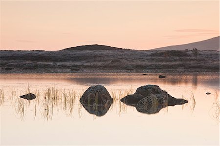 perth and kinross - Loch Ba on a frosty morning at Rannoch Moor, a Site of Special Scientific Interest, Perth and Kinross, Highlands, Scotland, United Kingdom, Europe Stock Photo - Rights-Managed, Code: 841-06503279