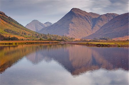 simsearch:841-06449943,k - The waters of Loch Etive reflecting the surrounding mountains, Argyll and Bute, Scotland, United Kingdom, Europe Stock Photo - Rights-Managed, Code: 841-06503285
