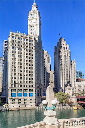 skyline chicago day - The Wrigley Building and Tribune Tower by the Chicago River, Chicago, Illinois, United States of America, North America Stock Photo - Rights-Managed, Code: 841-06616693