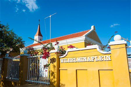 Dutch architecture in Kralendijk capital of Bonaire, ABC Islands, Netherlands Antilles, Caribbean, Central America Stock Photo - Rights-Managed, Code: 841-06616776