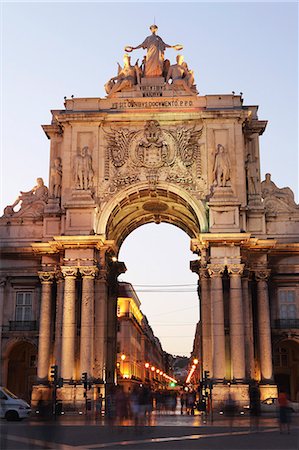 Dusk and the illuminated Arch of Rua Augusta (Arco da Rua Augusta), Commerce Square (Praca do Comercio), Baixa, Lisbon, Portugal, Europe Stock Photo - Rights-Managed, Code: 841-06616837