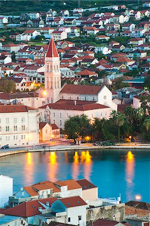 simsearch:841-07204677,k - Cathedral of St. Lawrence (Katedrala Sv. Lovre) in Trogir at night, UNESCO World Heritage Site, Dalmatian Coast, Adriatic, Croatia, Europe Stock Photo - Rights-Managed, Code: 841-06804795