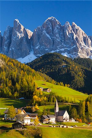 simsearch:841-06448891,k - St. Magdalena, Val di Funes, Trentino-Alto Adige, Dolomites, South Tyrol, Italy, Europe Stock Photo - Rights-Managed, Code: 841-06805603