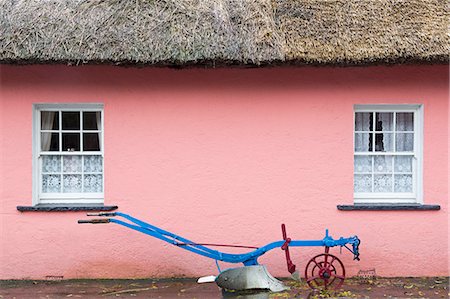 plow - Golden Vale Farmhouse in Bunratty Castle and Folk Park, County Clare, Munster, Republic of Ireland, Europe Stock Photo - Rights-Managed, Code: 841-06806651