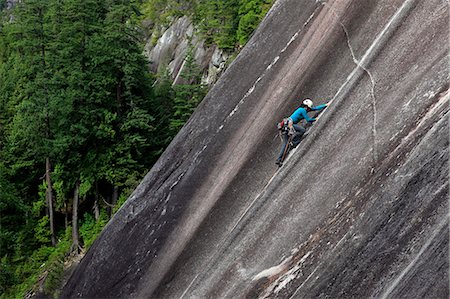 simsearch:841-07083087,k - A climber scales cliffs at Squamish Chief, Squamish, British Columbia, Canada, North America Stock Photo - Rights-Managed, Code: 841-06806913