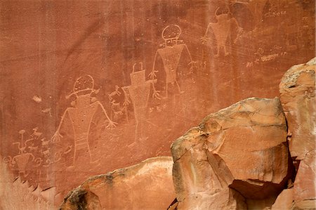 Oldest Pueblos and Navajos tracks of art on the cliffs of Monument Valley, Utah, United States of America, North America Stock Photo - Rights-Managed, Code: 841-06807045