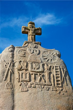 simsearch:841-07202123,k - Saint Uzec standing stone, Menhir, Pleumeur Bodou, Cotes d'Armor, Brittany, France, Europe Stock Photo - Rights-Managed, Code: 841-06807618