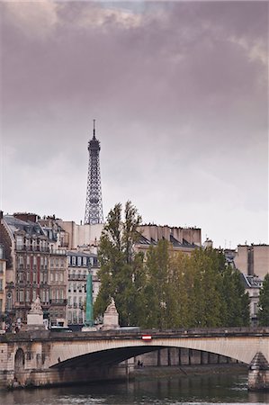 river seine - The Left Bank and the Eiffel Tower on a rainy day, Paris, France, Europe Stock Photo - Rights-Managed, Code: 841-06807795