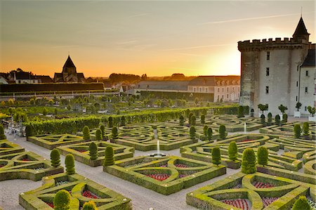 The Chateau de Villandry and its gardens at sunset, UNESCO World Heritage Site, Indre-et-Loire, Loire Valley, France, Europe Stock Photo - Rights-Managed, Code: 841-06807878