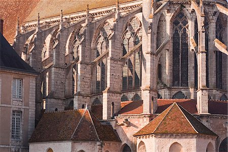 simsearch:841-07084298,k - Flying butresses on the church abbey of Saint Pierre in Chartres, Eure-et-Loir, Centre, France, Europe Stock Photo - Rights-Managed, Code: 841-06807870