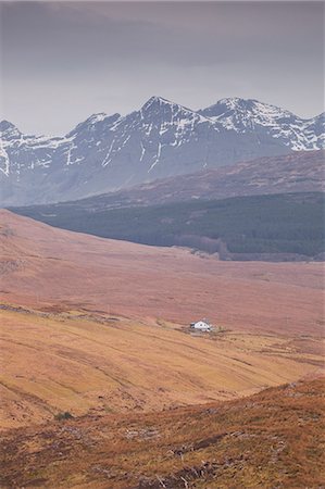 simsearch:700-01538925,k - A lonely house sits in the shadow of the Cuillins on the Isle of Skye, Inner Hebrides, Scotland, United Kingdom, Europe Stock Photo - Rights-Managed, Code: 841-07084269