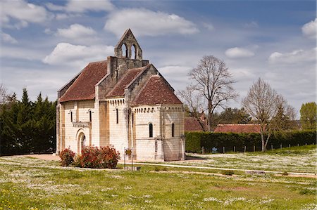 simsearch:841-07084298,k - Built in the 12th century, Chapelle Saint Lazare, once part of a leper colony dependent on the hospice of Saint-Aignan, Loir-et-Cher, Centre, France, Europe Stock Photo - Rights-Managed, Code: 841-07084298