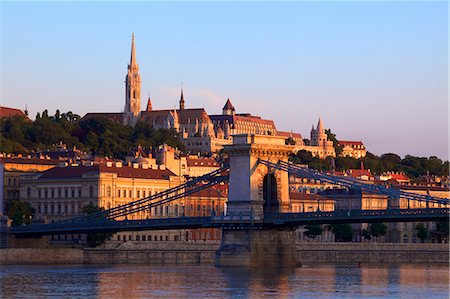 simsearch:841-06341441,k - Chain Bridge, Matyas Church (Matthias Church) and Fisherman's Bastion, Budapest, Hungary, Europe Stock Photo - Rights-Managed, Code: 841-07080965