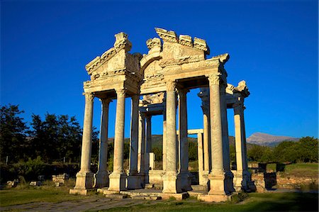 Tetrapylon, Aphrodisias, Anatolia, Turkey, Asia Minor, Eurasia Stock Photo - Rights-Managed, Code: 841-07081263