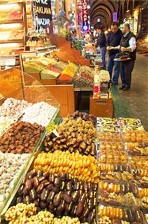 simsearch:841-07081180,k - Spice Bazaar, Istanbul, Turkey, Europe Stock Photo - Rights-Managed, Code: 841-07081326