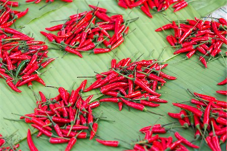 Red chillies on sale in town market, Kengtung (Kyaingtong), Shan State, Myanmar (Burma), Asia Foto de stock - Con derechos protegidos, Código: 841-07081672