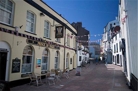 Street in the town centre, Ilfracombe, Devon, England, United Kingdom, Europe Foto de stock - Con derechos protegidos, Código: 841-07081907