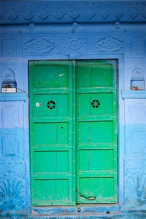 Green door and blue walls, Jodhpur, Rajasthan, India, Asia Stock Photo - Rights-Managed, Code: 841-07081997