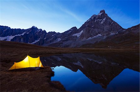 dusk - Monte Cervino (The Matterhorn), Breuil Cervinia, Aosta Valley, Italian Alps, Italy, Europe Foto de stock - Con derechos protegidos, Código: 841-07082113