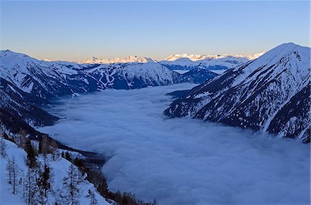 simsearch:841-06446529,k - Europe, France, French Alps, Haute-Savoie, Chamonix, Chamonix valley, sea of clouds Stock Photo - Rights-Managed, Code: 841-07082154