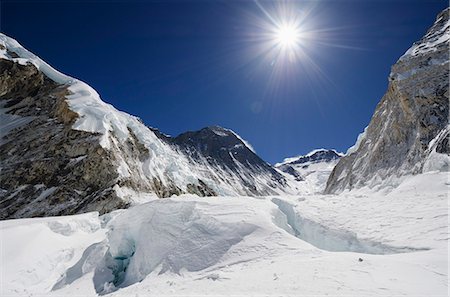 Crevasses and peak of Mount Everest, Solu Khumbu Everest Region, Sagarmatha National Park, UNESCO World Heritage Site, Nepal, Himalayas, Asia Stock Photo - Rights-Managed, Code: 841-07082199