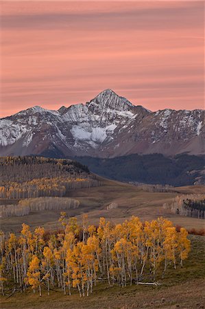 simsearch:841-07082113,k - Wilson Peak at dawn with a dusting of snow in the fall, Uncompahgre National Forest, Colorado, United States of America, North America Stock Photo - Rights-Managed, Code: 841-07082477
