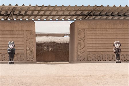 peru and culture - Ruins of Chan Chan Pre-Columbian archaeological site near Trujillo, Peru, South America Photographie de stock - Rights-Managed, Code: 841-07082837