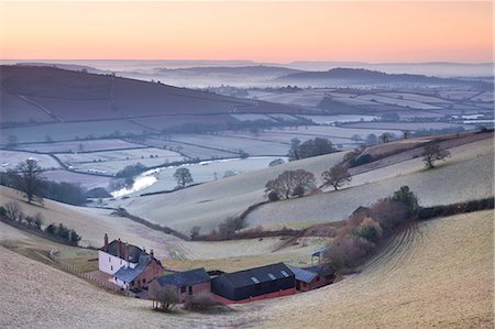simsearch:841-07082971,k - Frost coated countryside and farm buildings at sunrise, Exe Valley, Devon, England, United Kingdom, Europe Stock Photo - Rights-Managed, Code: 841-07082917