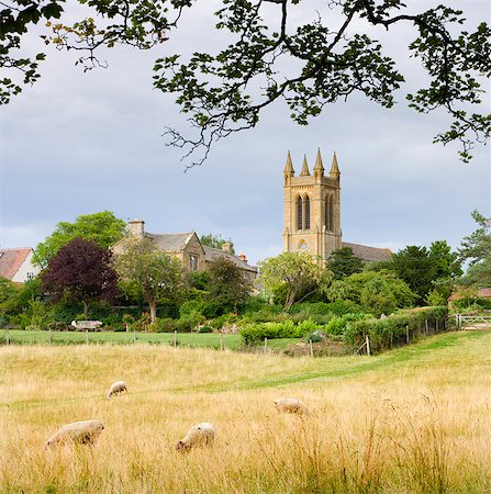 simsearch:841-06343474,k - Rural field with views to St. Michaels Church in the Cotswolds village of Broadway, Worcestershire, England, United Kingdom, Europe Stock Photo - Rights-Managed, Code: 841-07082922