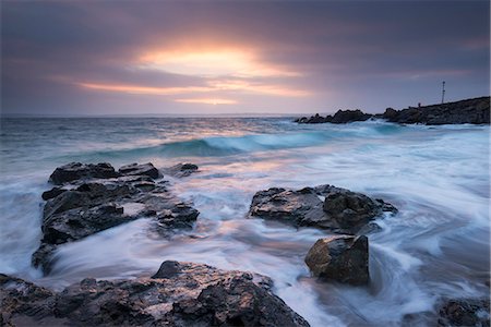 simsearch:841-06034119,k - Winter sunrise at Porthgwidden Beach in St. Ives, Cornwall, England, United Kingdom, Europe Stock Photo - Rights-Managed, Code: 841-07082989