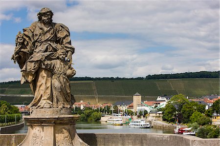 simsearch:841-07083487,k - Statues on the old Main Bridge in Wurzburg, Franconia, Bavaria, Germany, Europe Stock Photo - Rights-Managed, Code: 841-07083478