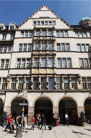 simsearch:841-06804846,k - The Hirmer store on Kaufingerstrasse, the main shopping street, in central Munich, Bavaria, Germany, Europe Stock Photo - Rights-Managed, Code: 841-07083769