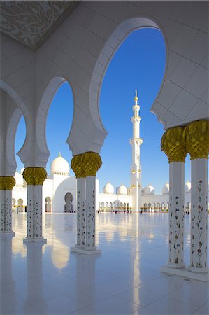 simsearch:841-07083917,k - Sheikh Zayed Bin Sultan Al Nahyan Mosque, Abu Dhabi, United Arab Emirates, Middle East Stock Photo - Rights-Managed, Code: 841-07083931