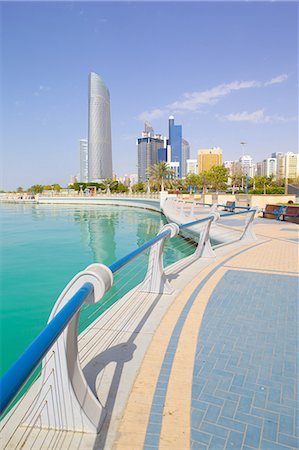 simsearch:841-07083917,k - Contemporary architecture along the Corniche, Abu Dhabi, United Arab Emirates, Middle East Stock Photo - Rights-Managed, Code: 841-07083989