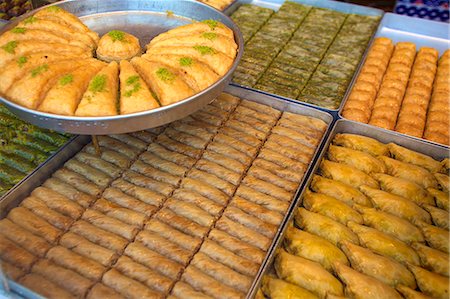 simsearch:841-06806785,k - Baklava shop, Istanbul, Turkey, Europe Stock Photo - Rights-Managed, Code: 841-07204347