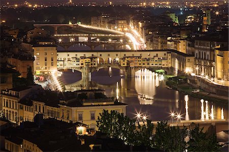 simsearch:649-07063397,k - Bridges over the River Arno, Florence, Tuscany, Italy, Europe Foto de stock - Con derechos protegidos, Código: 841-07204490