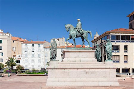 simsearch:841-07205947,k - Napoleon monument at Place du Gaulle (Place du Diamant), Ajaccio, Corsica, France, Mediterranean, Europe Photographie de stock - Rights-Managed, Code: 841-07204527