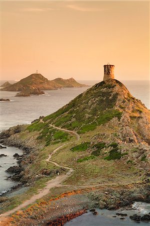 simsearch:841-07457834,k - Tour de la Parata and the islands of Iles Sanguinaires, Corsica, France, Mediterranean, Europe Photographie de stock - Rights-Managed, Code: 841-07204530