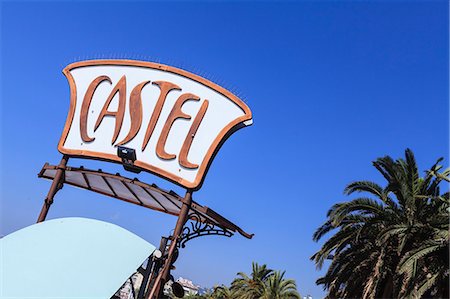 simsearch:841-07205947,k - Castel Plage beach sign, Nice, Alpes Maritimes, Provence, Cote d'Azur, France, French Riviera, Europe Photographie de stock - Rights-Managed, Code: 841-07205902