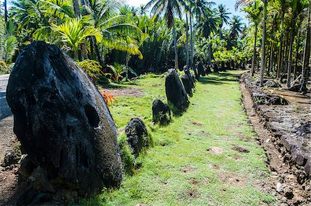 simsearch:841-03672349,k - Stone money on the island of Yap, Federated States of Micronesia, Caroline Islands, Pacific Stock Photo - Rights-Managed, Code: 841-07206001