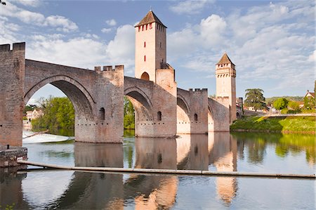 french country river photos - Pont Valentre in the city of Cahors, Lot, France, Europe Stock Photo - Rights-Managed, Code: 841-07206499