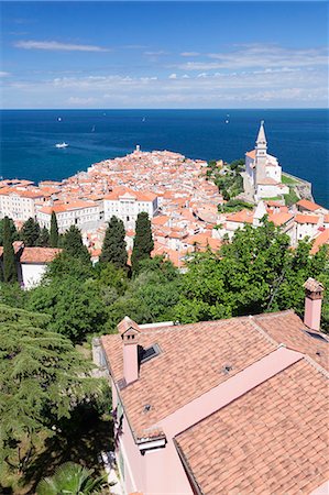 simsearch:841-07204677,k - High angle view of the old town with Tartini Square, town hall and the cathedral of St. George, Piran, Istria, Slovenia, Europe Stock Photo - Rights-Managed, Code: 841-07201580