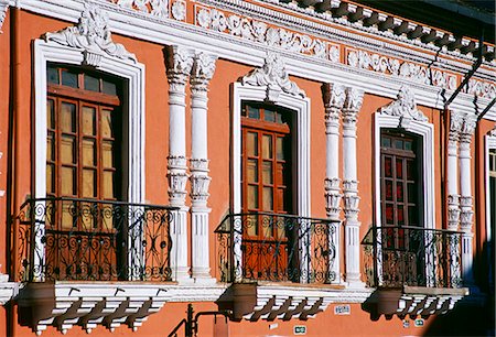 simsearch:693-06667917,k - Sunlight on Neoclassical architecture of a building in Colonial Quito, Ecuador, South America Stock Photo - Rights-Managed, Code: 841-07201673